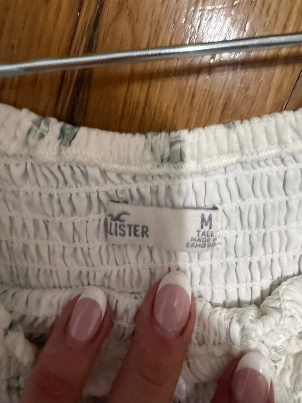 Hollister White Dress with Sage Green Floral Print - Picture 3 of 5